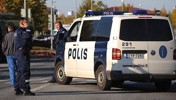 <br />
Россиянин на грузовике сбил насмерть двух человек в Финляндии<br />
