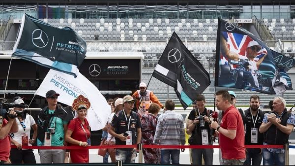 На Гран При России-2019 будет фан-сектор Mercedes